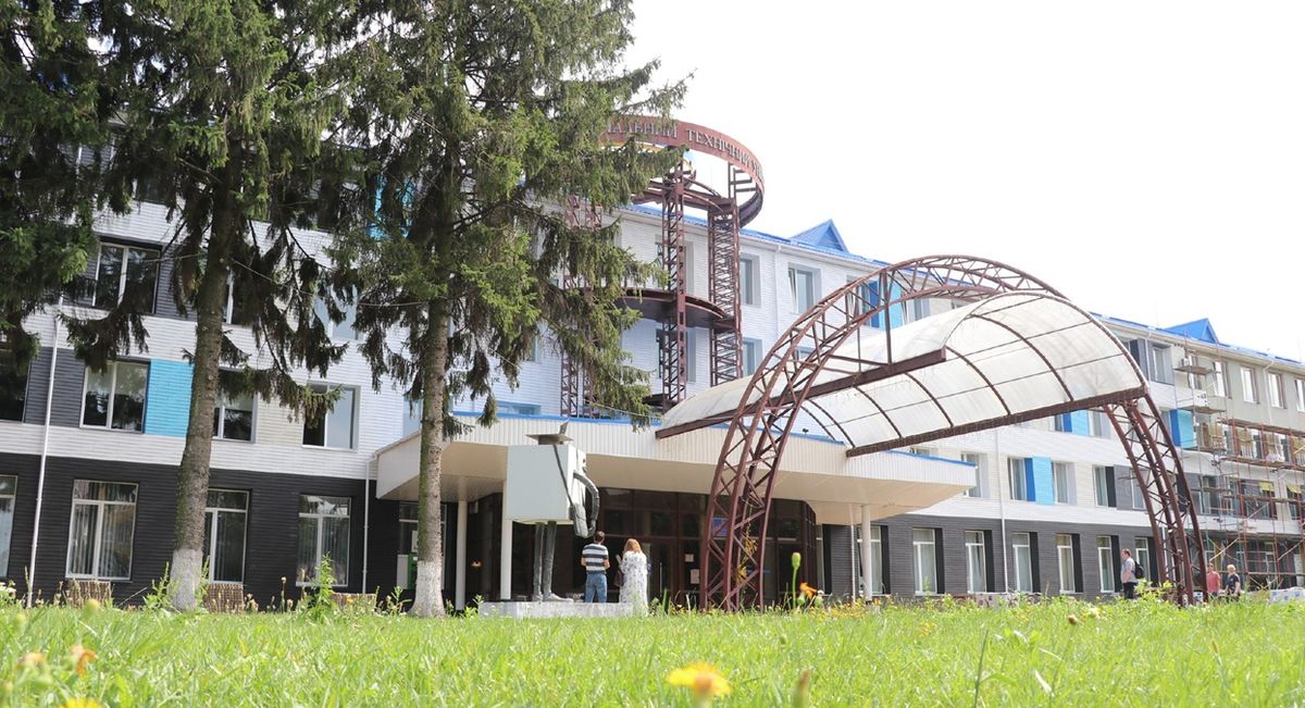 З Луцького університету відрахували 1000 студентів-чоловіків