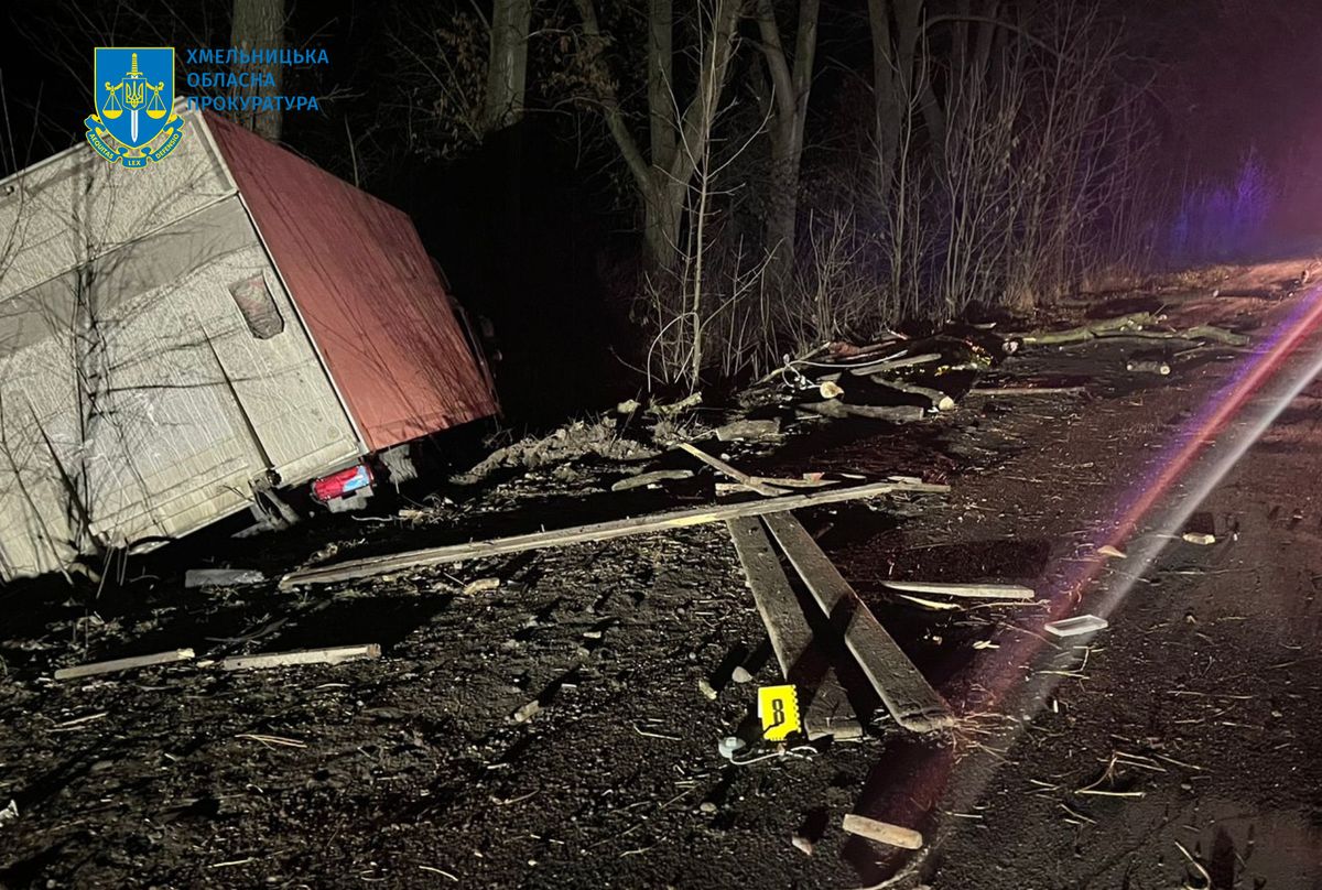Водія вантажівки увʼязнили на 7 років за смертельну ДТП із підводою на Хмельниччині 