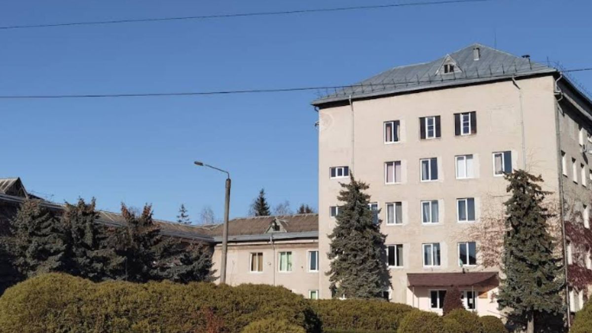 Через п'яне водіння директора автошколи з Івано-Франківська на рік позбавили водійських прав