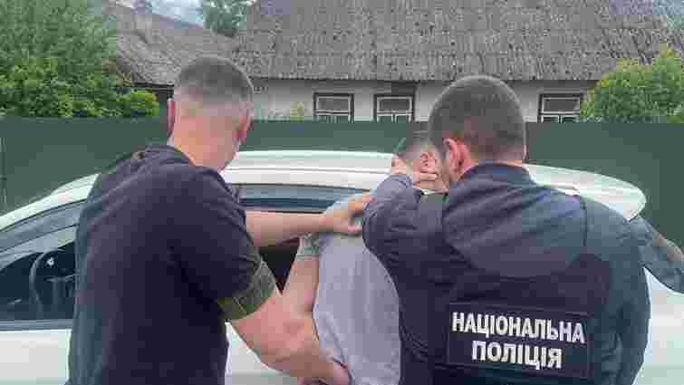 Мешканця Трускавця затримали за допомогу ухилянту перетнути кордон