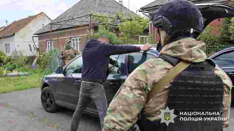 На Закарпатті викрили злочинну групу, яка з БпЛА та радіостанціями масово переправляла ухилянтів