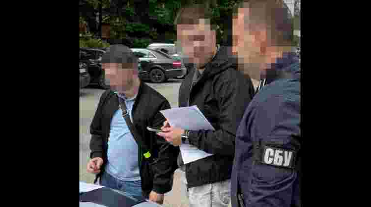 Голову львівської ГО затримали на хабарі 10 тис. доларів за оформлення інвалідності