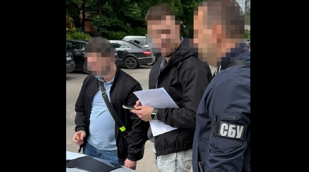 Голову львівської ГО затримали на хабарі 10 тис. доларів за оформлення інвалідності