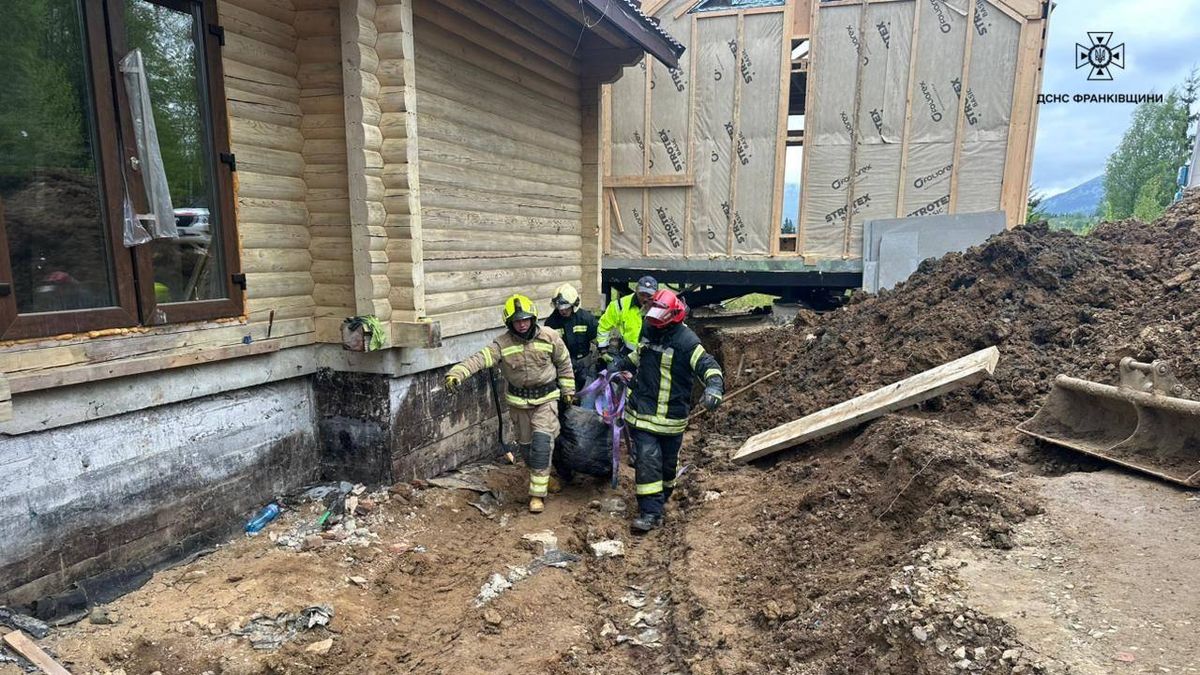 На Прикарпатті під землею загинув 54-річний робітник