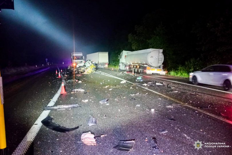 Внаслідок аварії на трасі Київ – Чоп загинула 37-річна жителька Харкова (фото поліції)