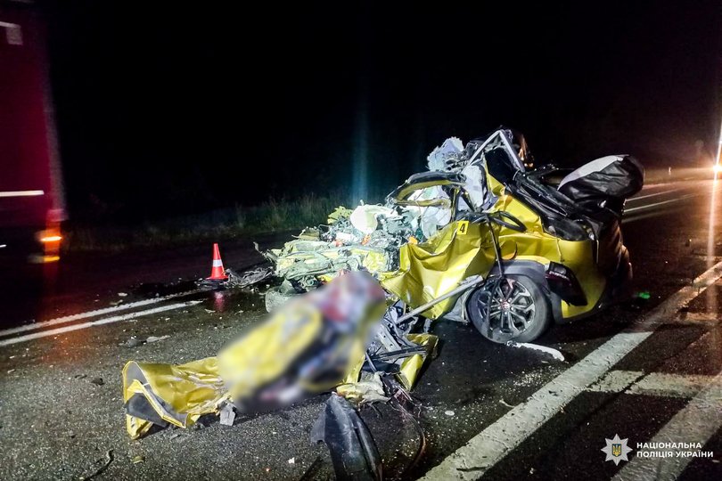 Внаслідок аварії на трасі Київ – Чоп загинула 37-річна жителька Харкова (фото поліції)
