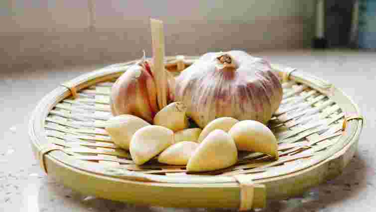 Не втратить смаку: як правильно заморозити часник, щоб зберегти його якості