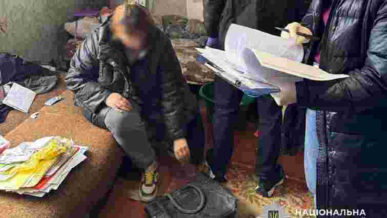 39-річна мешканка Львівщини ошукала військового на понад 900 тис. грн