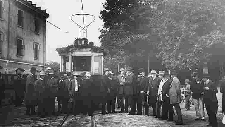  «Бальони» і «лайдаки»: як виглядали перші трамваї у Львові