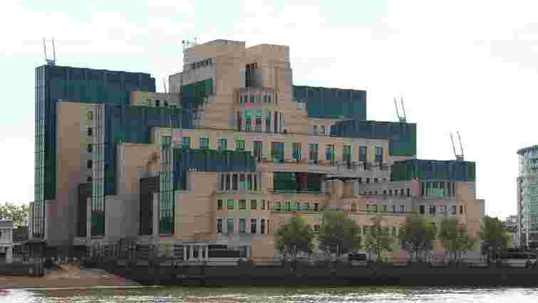 Росіяни запустили нову інформатаку на СБУ, створивши фейковий акаунт MI6	