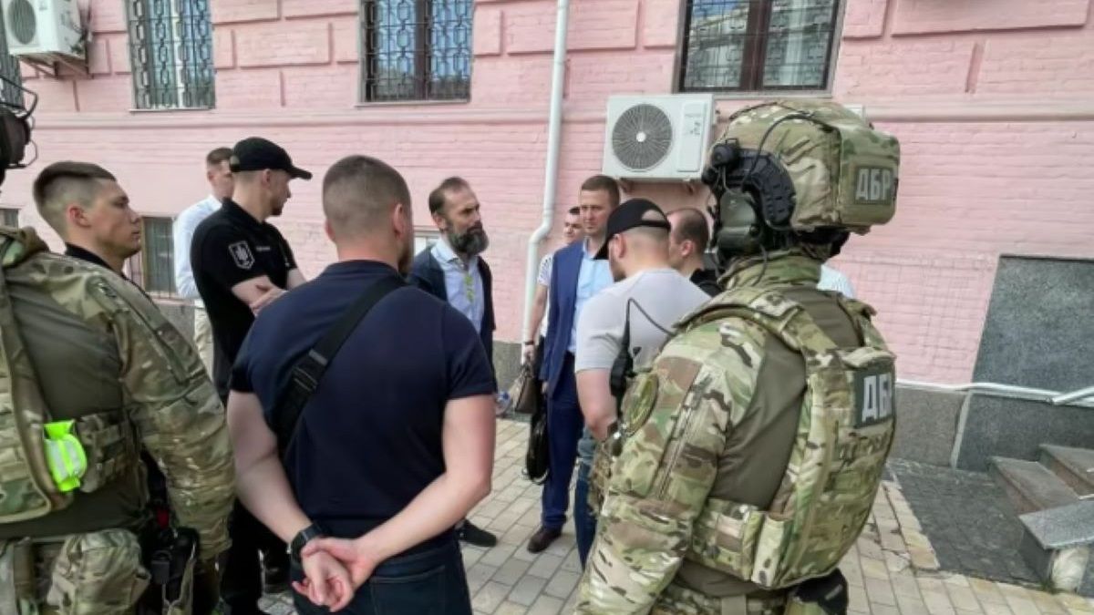 Ексзаступника голови Вищого господарського суду затримали на виході з-під варти