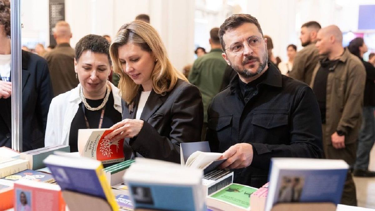 На фестивалі «Книжковий арсенал» у відвідувачів вилучили вогнепальну зброю та боєприпаси