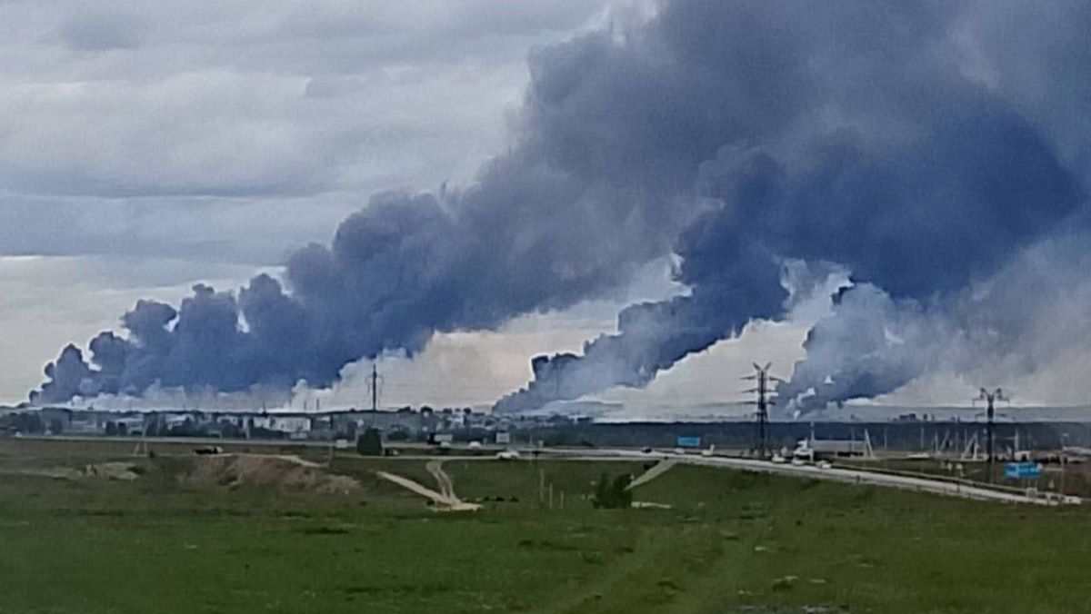 Опублікували перші супутникові знімки зі знищеною російською авіацією під час операції СБУ