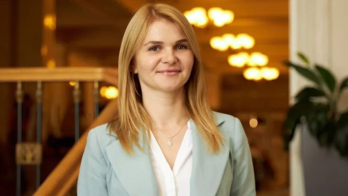 Нардепка від партії  «Слуга народу» Анна Колісник склала мандат