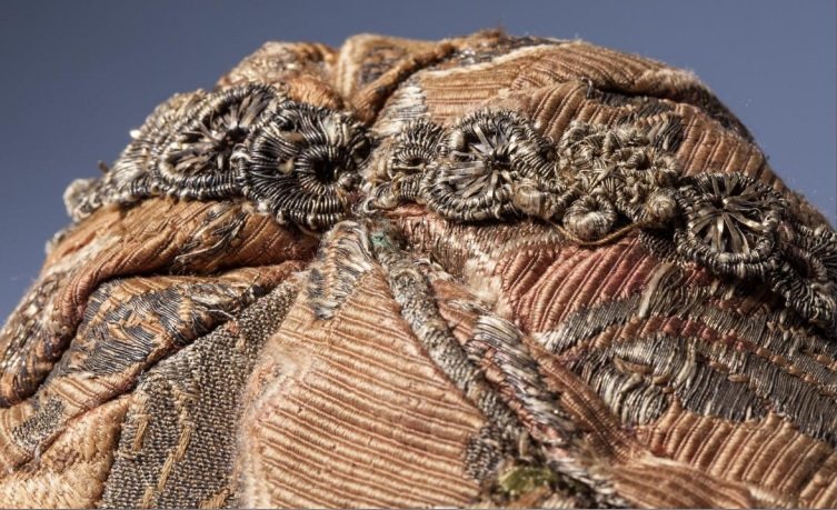 Жіночий чепчик (фото з презентації Наталії Левкович)