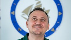 Акунін, Електронік і примарний фестиваль Андрія Осіпова