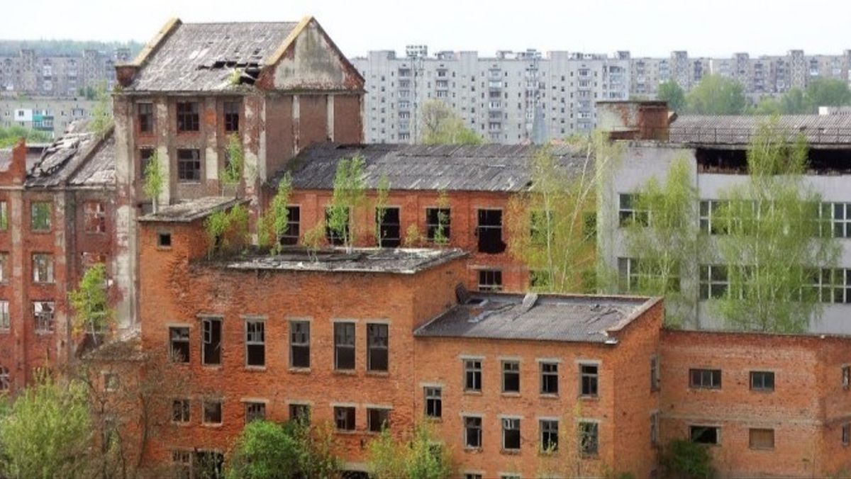 На Прикарпатті ув’язнили посадовця, який здав на брухт майно стратегічного підприємства