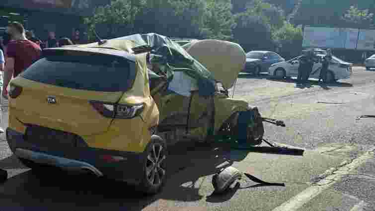 У важкій ДТП на об’їзній Ужгорода загинула 25-річна водійка КІА