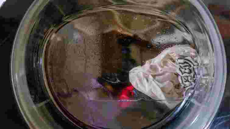 Пральна машина «стрибає» під час прання: як усунути цю проблему 