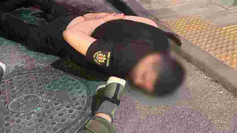 У Запоріжжі банда наркоторговців використовувала військову форму для конспірації