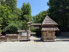 «Усі оновлення у львівських парках випробовують ветерани на колісних кріслах»