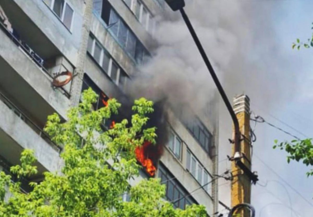У багатоповерхівці на вул. Грінченка у Львові виникла пожежа
