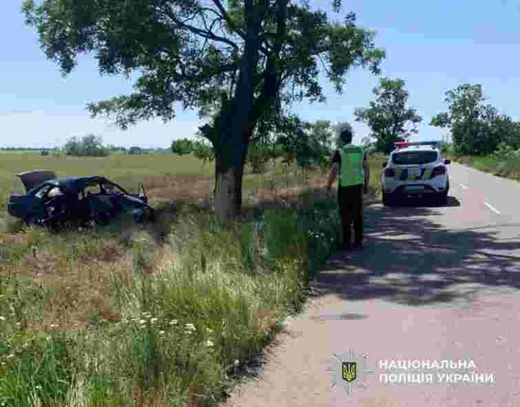 На Одещині у ДТП загинула 41-річна жінка разом з двома дітьми