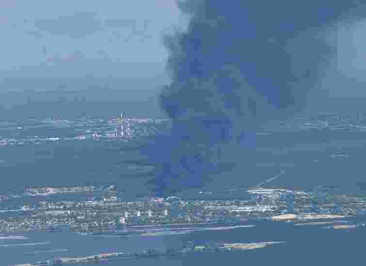 У російській Казані спалахнула масштабна пожежа на одному із заводів