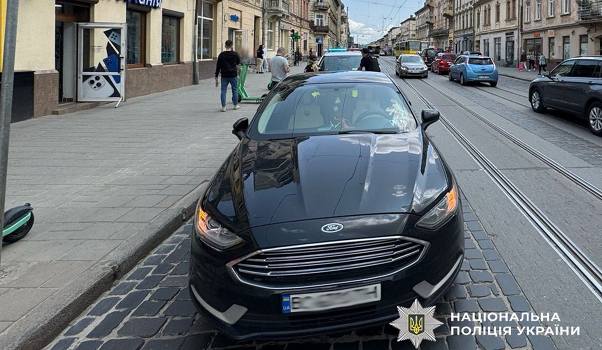 Львів’янка потрапила у реанімацію через наїзд легковика