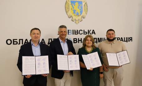 Ексголова Аграрної партії з американцями побудує елеватор і сухий порт на Львівщині