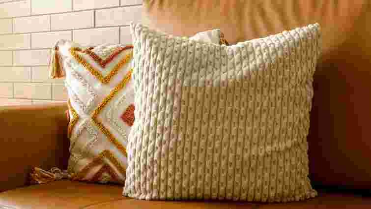 Ви навіть не здогадувались: які речі у вашому домі найбільше збирають пил