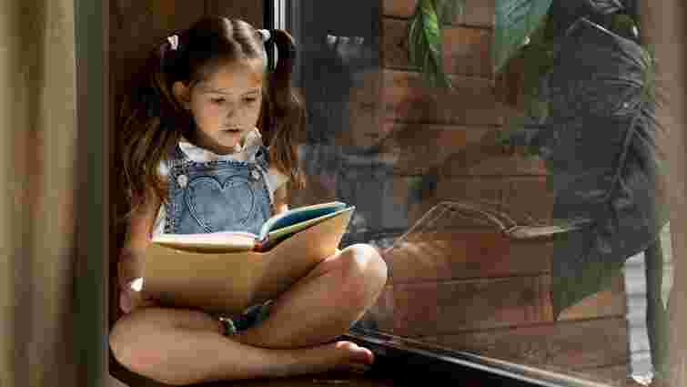 Що почитати на канікулах: твори, які найбільше люблять школярі