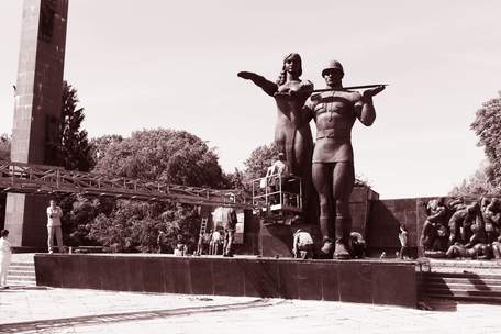 Пострадянська епоха добігає кінця