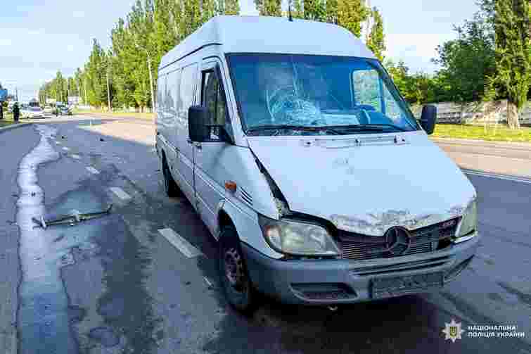 У Рівному бус на смерть збив 66-річного чоловіка, який перебігав дорогу 