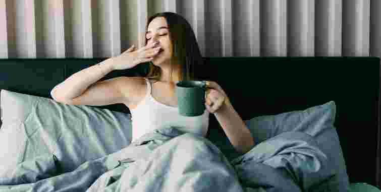Заспокійливі напої, які допоможуть швидко і легко заснути