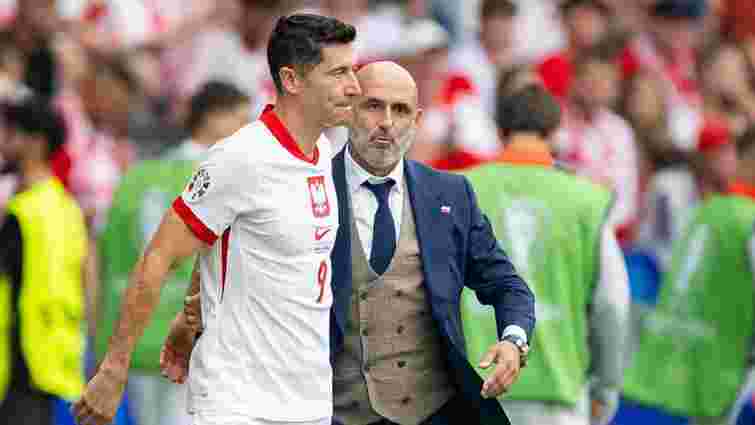 Наставник збірної Польщі офіційно подав у відставку після конфлікту з Левандовскі