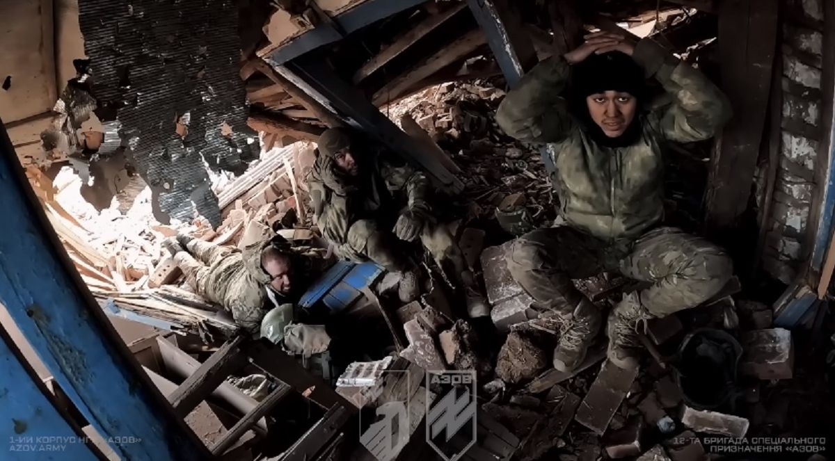 «Азов» показав взяття у полон групи російських штурмовиків на Торецькому напрямку