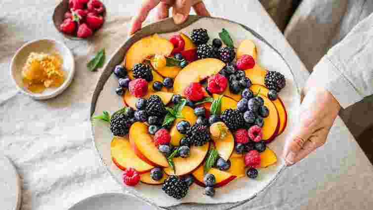 Сім найкращих літніх фруктів та овочів для здоров’я серця і нормалізації тиску