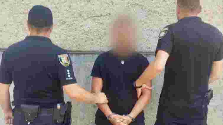 Закарпатця підозрюють у розбещенні школярок на території дитячого табору