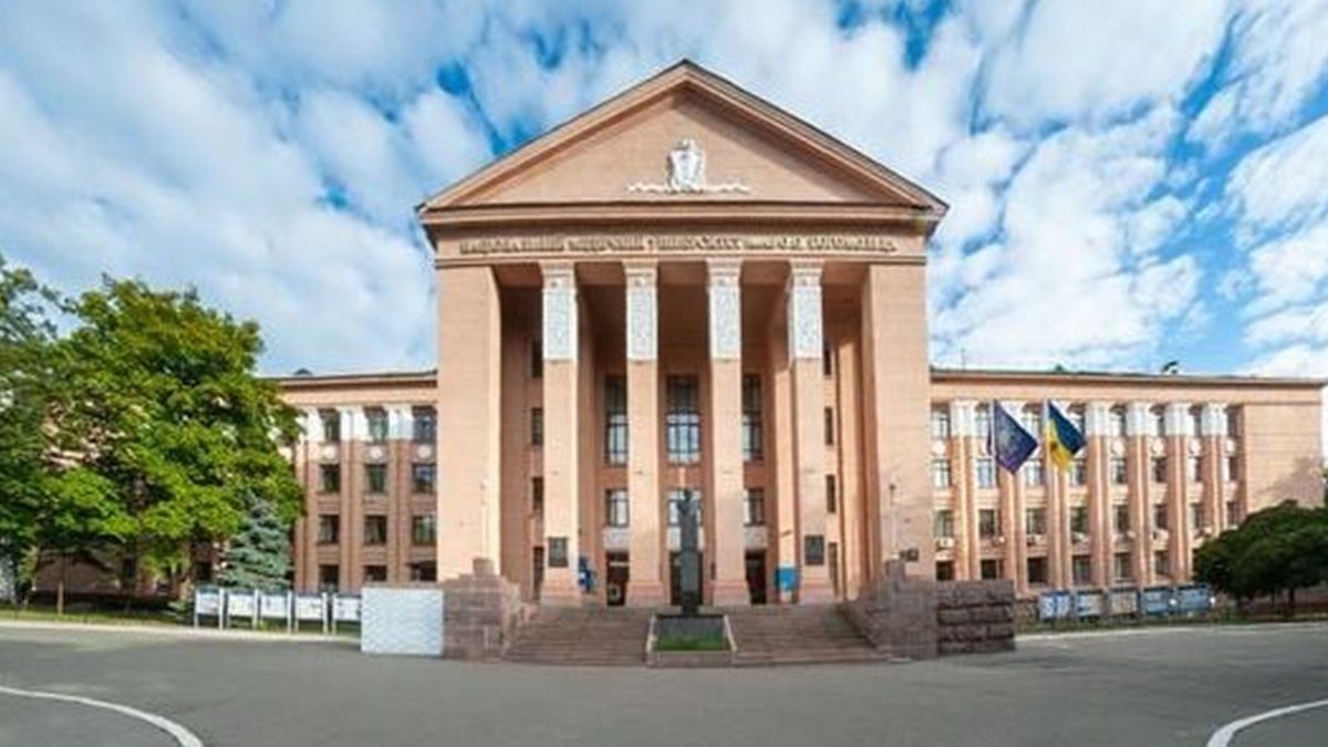 Медичний університет імені Богомольця затвердив вартість навчання для вступників