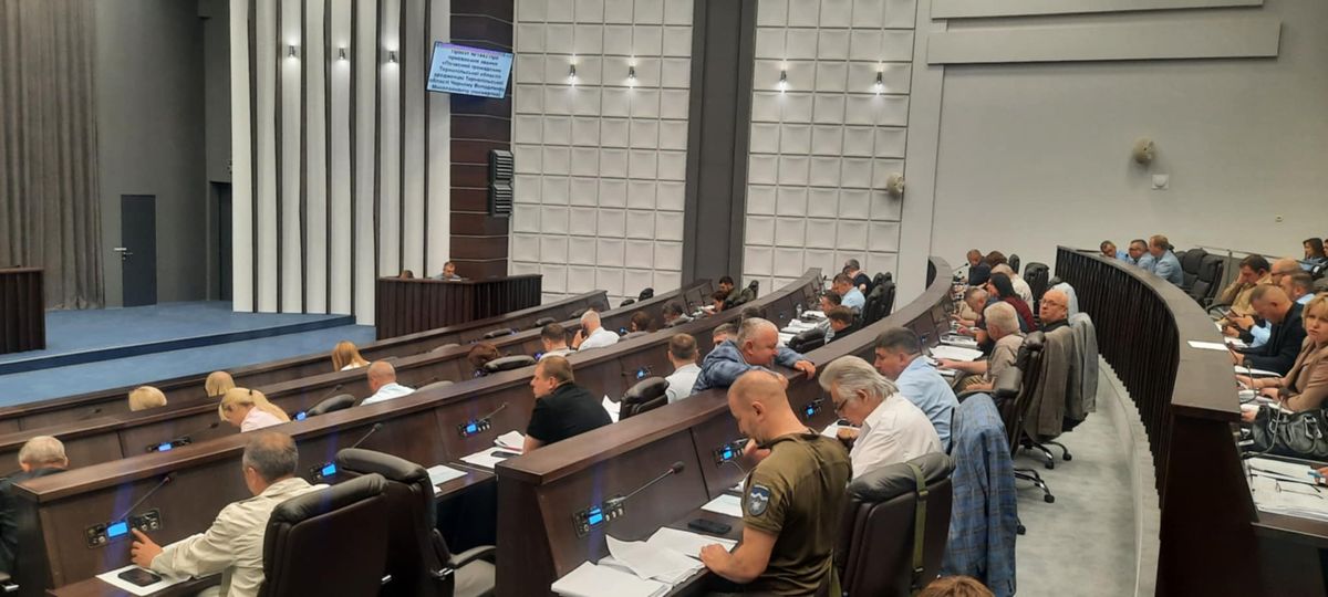 Двоє депутатів Тернопільській обласній раді склали мандати