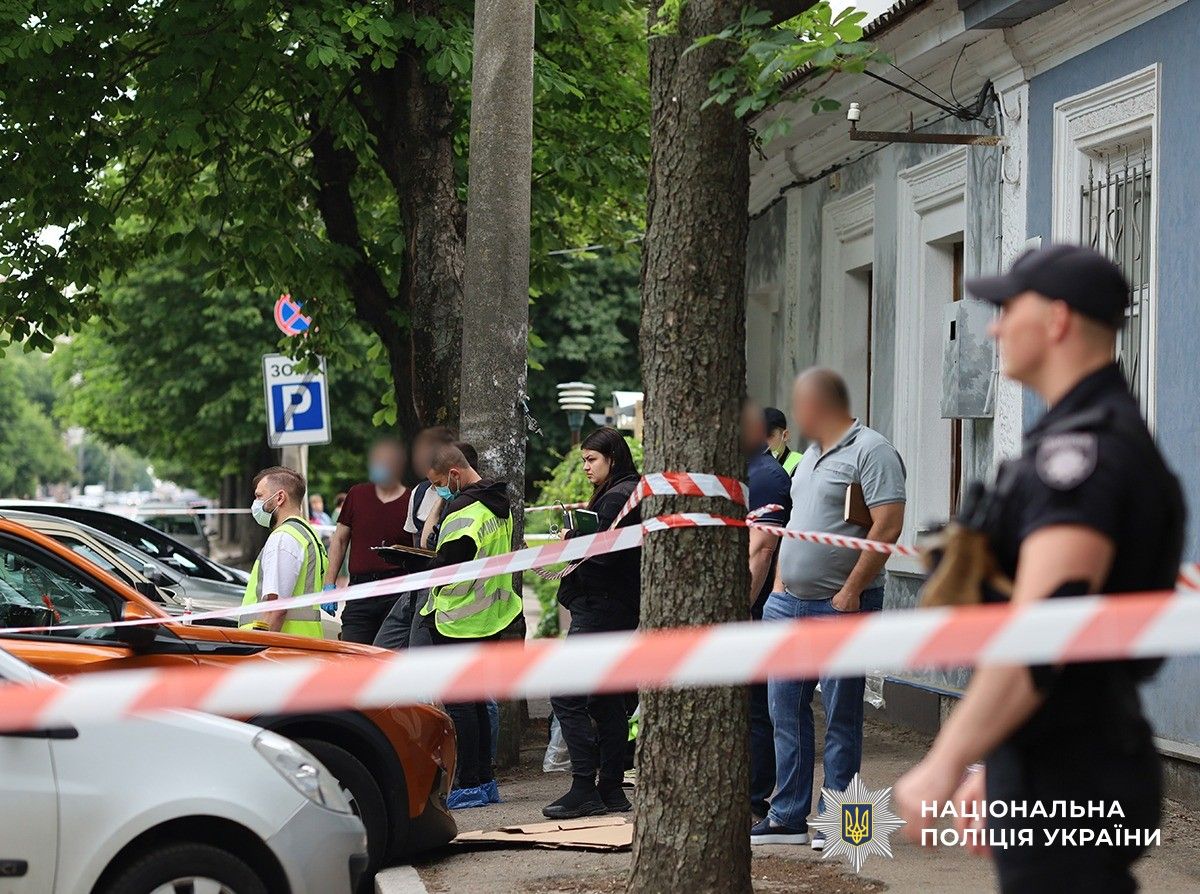 У центрі Житомира 63-річний чоловік застрелив колишню дружину та вчинив самогубство 