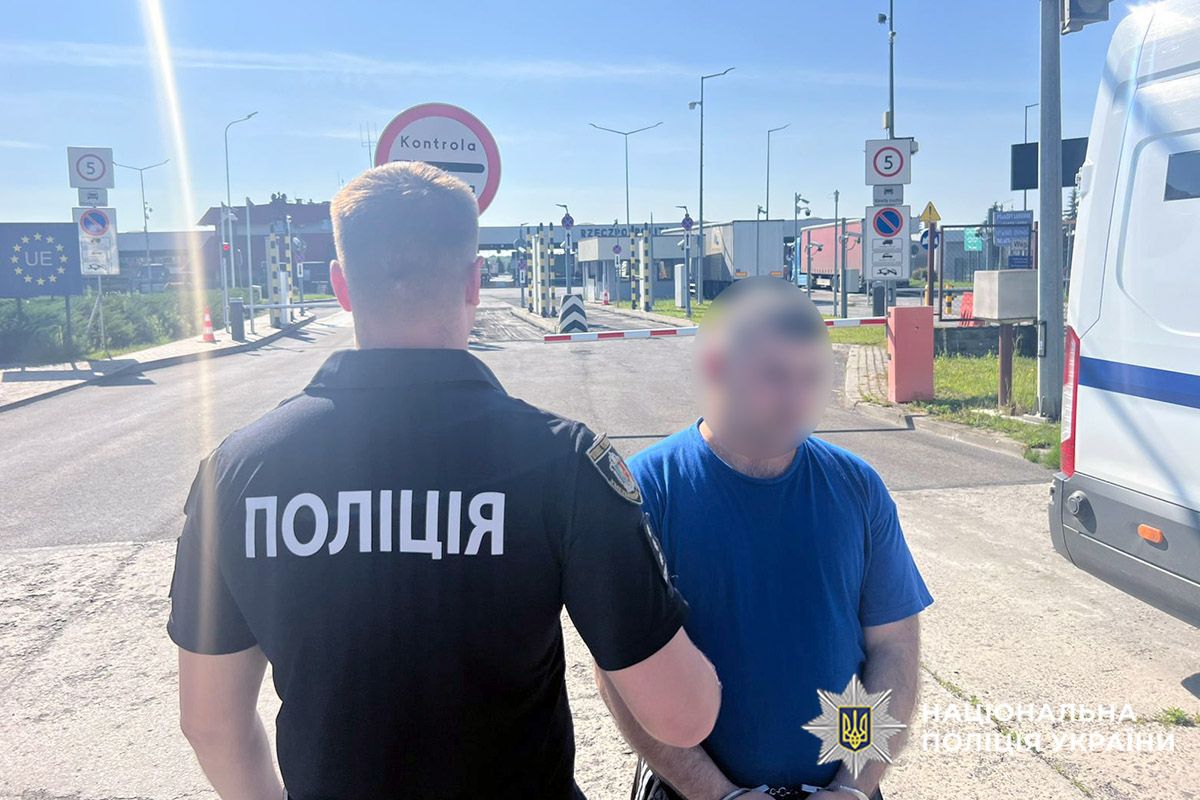 Мешканця Хмельниччини екстрадували з Німеччини за виготовлення вибухівки для вбивства