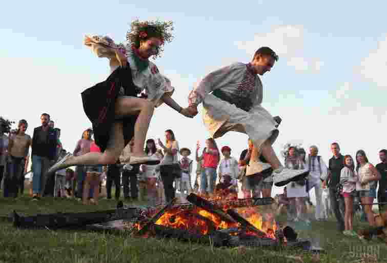 Обов'язкове купання і очищення вогнем: що треба зробити на Івана Купала