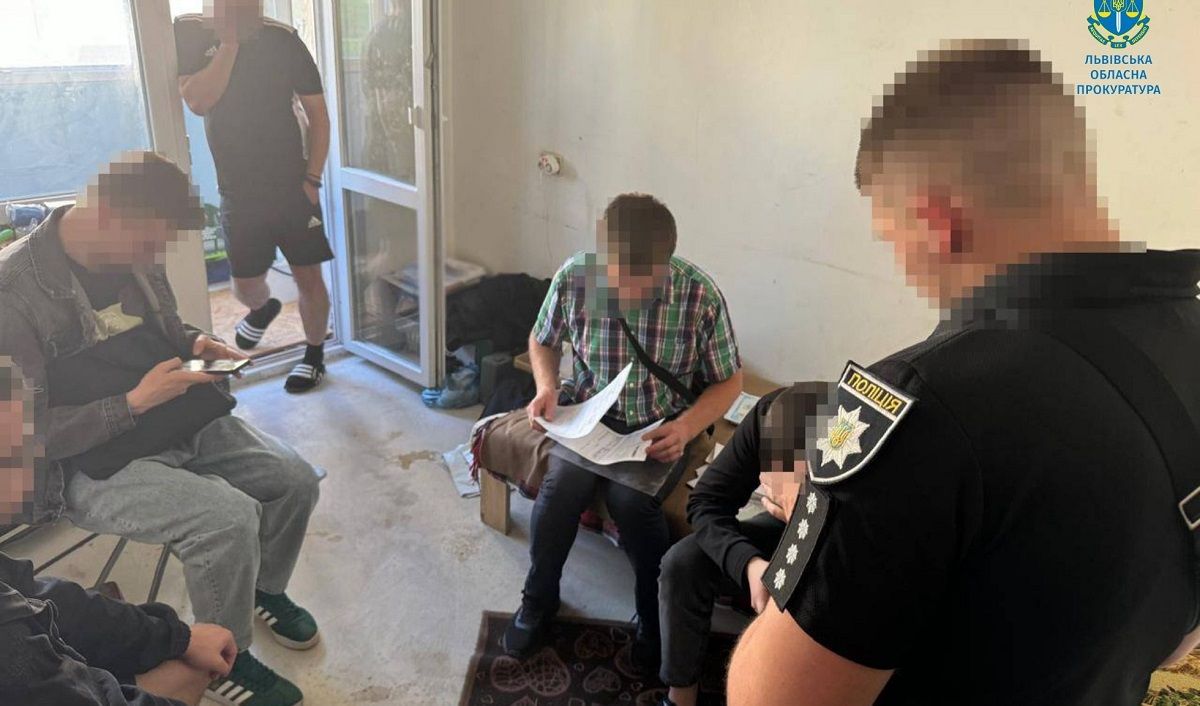 У Львові керівника благодійного фонду викрили на привласненні 1,3 млн грн
