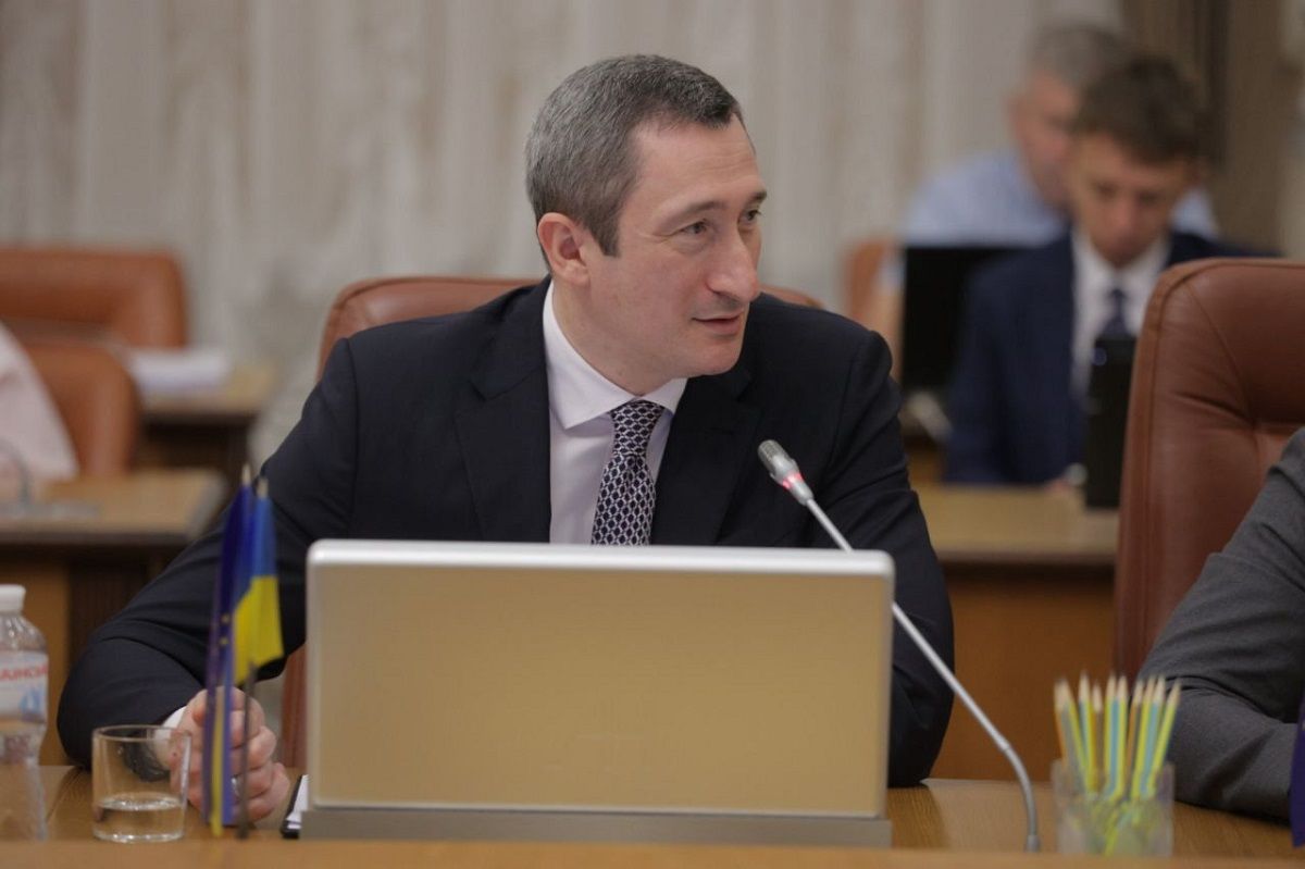 НАБУ оголосило підозру міністру єдності Чернишову за участь у корупційній схемі