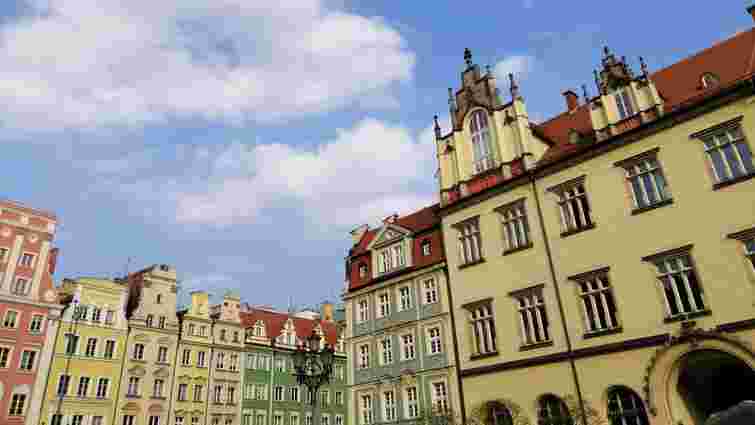 За чотири місяці українці зареєстрували понад 10 тисяч ФОПів у Польщі       