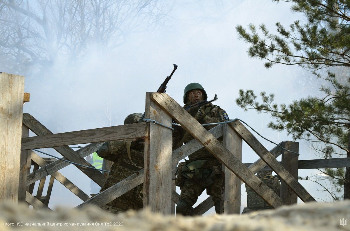 Росіяни атакували дронами навчальний центр Сухопутних військ 