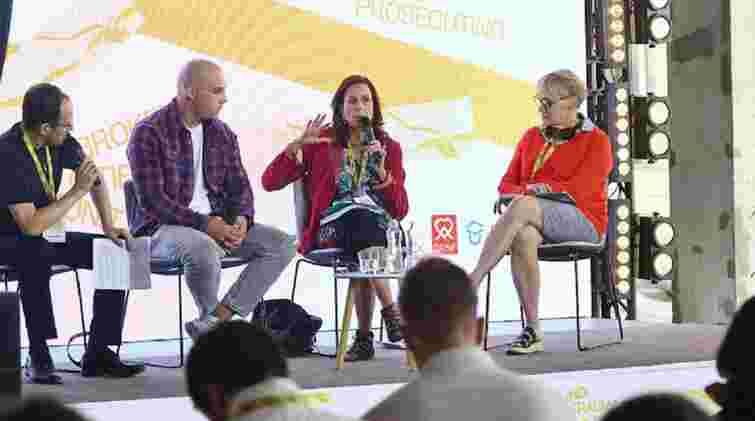  Міжнародний форум у Львові зібрав правників, психологів та людей, які пережили полон