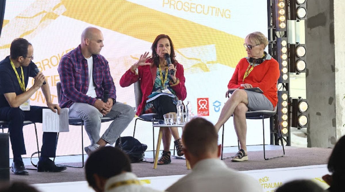  Міжнародний форум у Львові зібрав правників, психологів та людей, які пережили полон